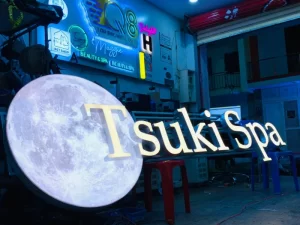 Chữ Nổi Mica Đèn LED Báo Giá & Tổng Hợp Mẫu Biển Hiệu Đẹp Nhất